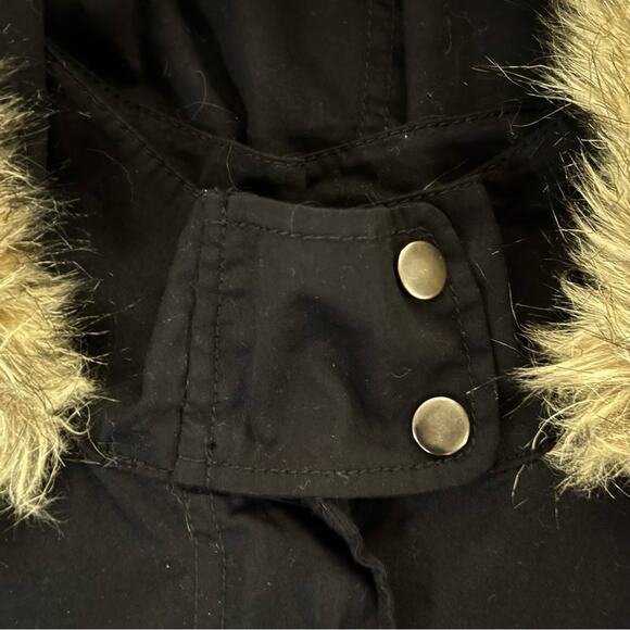 Relativity black lightweight coat with faux fur trimmed hood size large L
 b8 - Picture 4 of 7